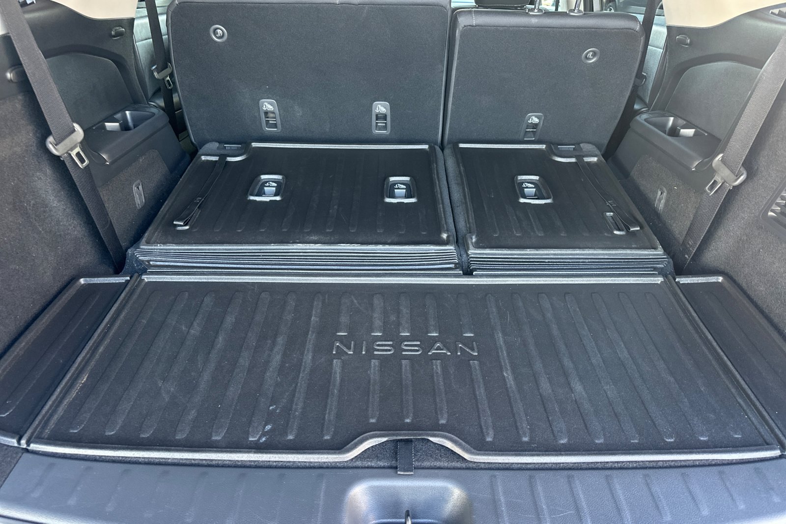 Certified 2025 Nissan Pathfinder SV w/ Cargo Package FWD image 18