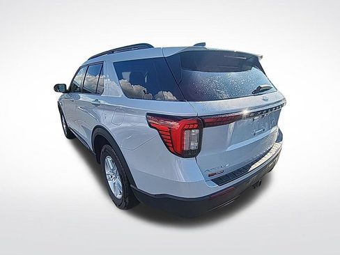 Certified 2025 Ford Explorer Active AWD/4WD image 5