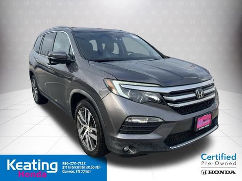 Used 2017 Honda Pilot Touring image 1