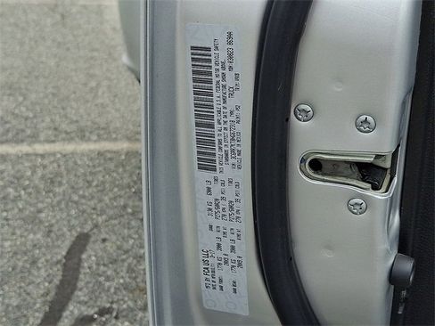 Used 2017 RAM 1500 Express image 25