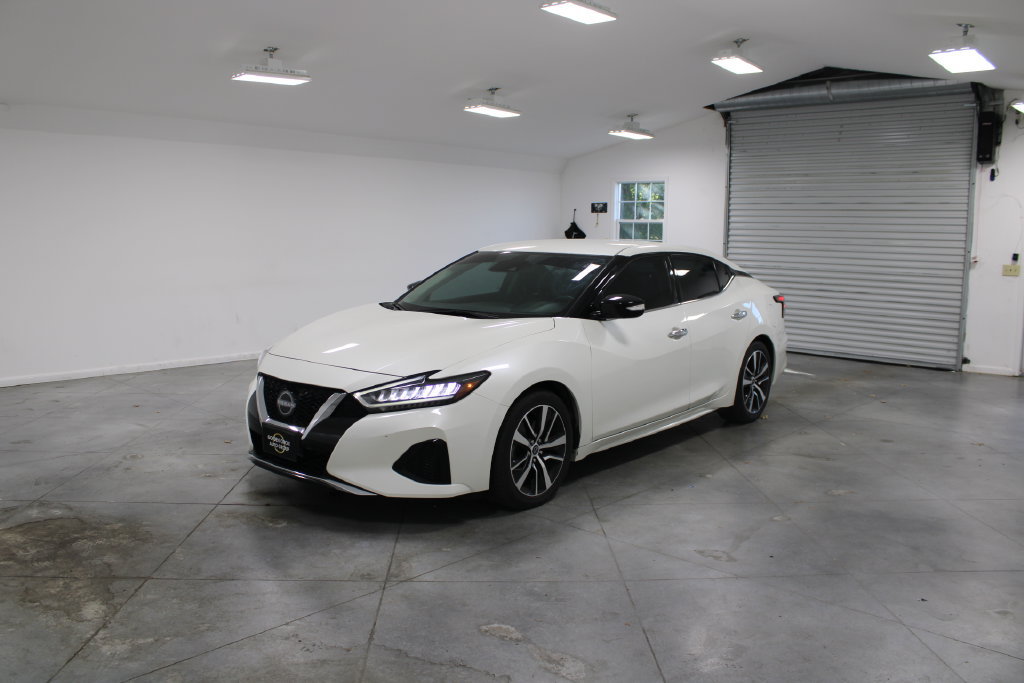 Used 2023 Nissan Maxima SV w/ Floor Mat Group FWD image 4
