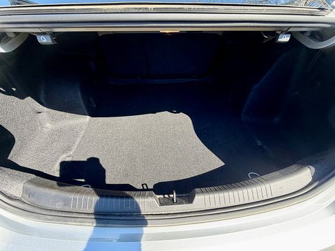 Used 2021 Chevrolet Malibu LS FWD image 11