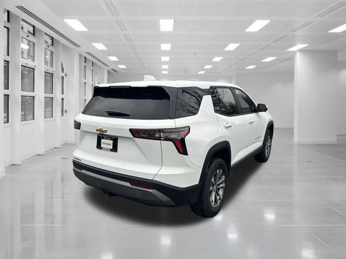 New 2026 Chevrolet Equinox LT image 5