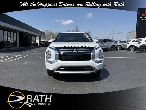 New 2026 Mitsubishi Outlander SE image 3