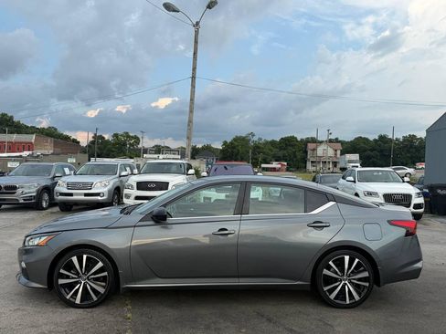 Used 2020 Nissan Altima 2.5 SR FWD image 7