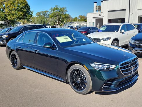 New 2026 Mercedes-Benz S 580 4MATIC Sedan image 2