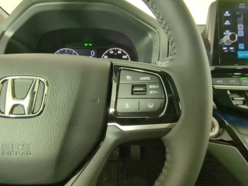 New 2026 Honda Odyssey Touring image 37