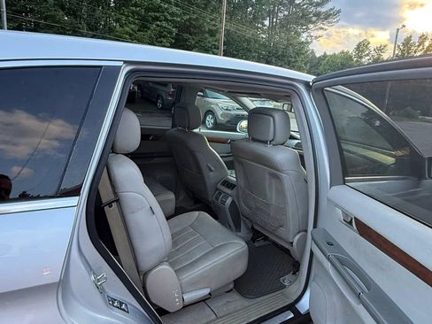 Used 2007 Mercedes-Benz R 350 4MATIC image 13