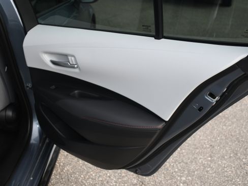 Used 2024 Toyota Corolla SE image 17