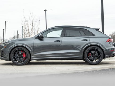 New 2026 Audi RS Q8 performance image 6