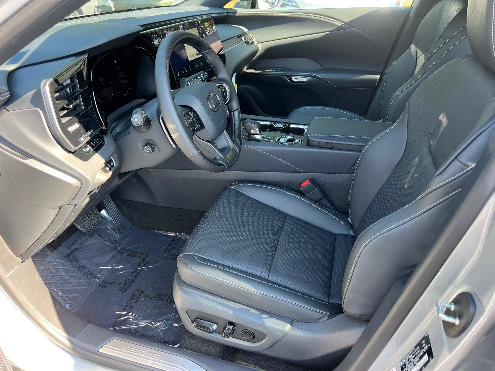 New 2026 Lexus RX 350 FWD image 9