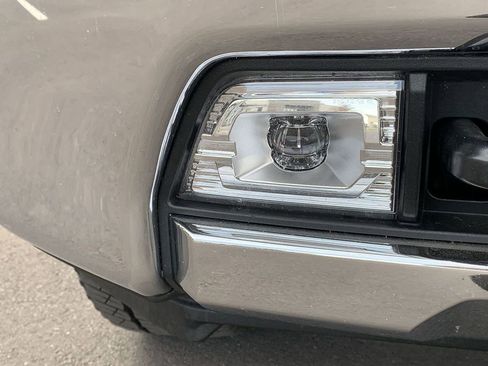 Used 2021 Chevrolet Silverado 3500 LTZ w/ LTZ Convenience Package image 10