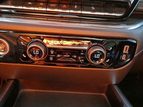 Certified 2024 Chevrolet Silverado 1500 LT Trail Boss w/ Dark Appearance Package image 25