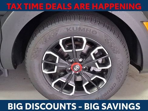 Certified 2024 Hyundai Santa Cruz XRT image 9