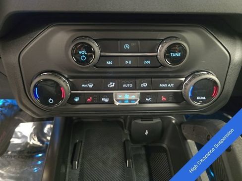 New 2026 Ford Bronco Outer Banks w/ Sasquatch Package AWD/4WD image 28