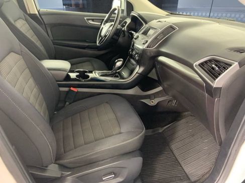Used 2017 Ford Edge SEL AWD/4WD image 16