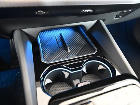 New 2026 BMW i5 eDrive40 w/ M Sport Package image 17