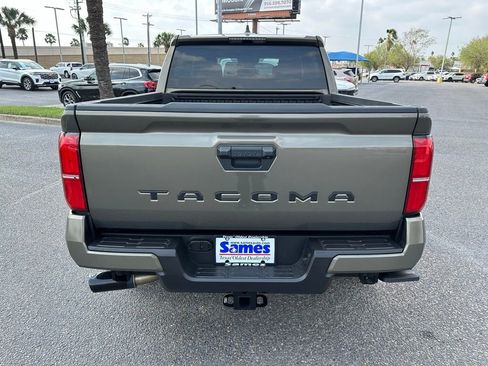 Used 2025 Toyota Tacoma TRD Sport RWD image 5