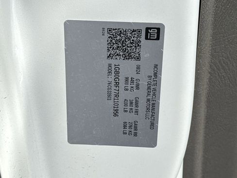 New 2024 Chevrolet Express 3500 w/ Power Convenience Package image 28