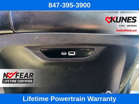 Used 2024 Chrysler Pacifica Touring-L image 24