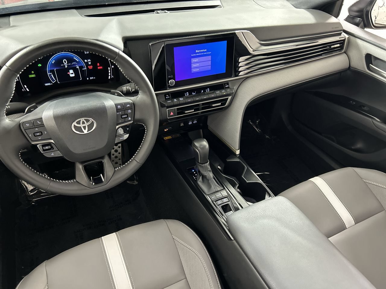 Used 2026 Toyota Camry SE FWD image 23