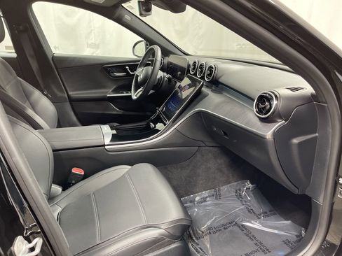 Used 2025 Mercedes-Benz C 300 4MATIC Sedan image 29