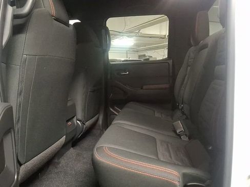 Used 2023 Nissan Frontier PRO-4X w/ Technology Package AWD/4WD image 10