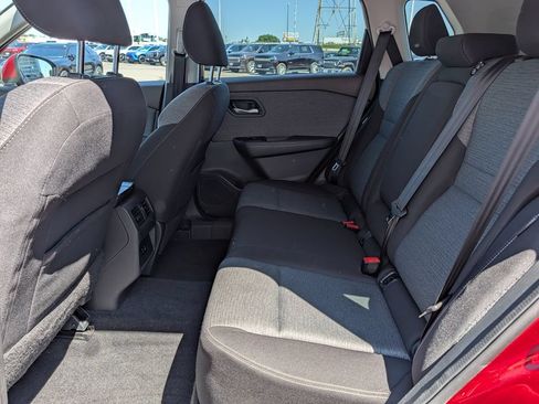 Used 2022 Nissan Rogue SV AWD/4WD image 15