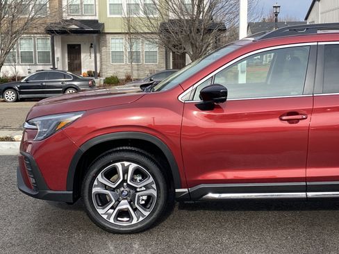 New 2026 Subaru Ascent Limited image 2