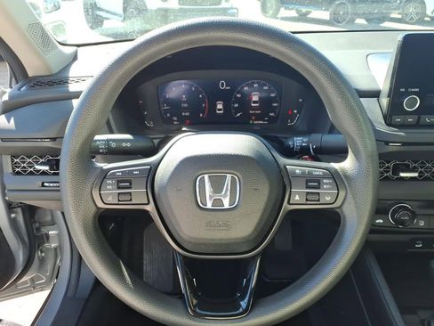 Used 2023 Honda Accord EX image 19