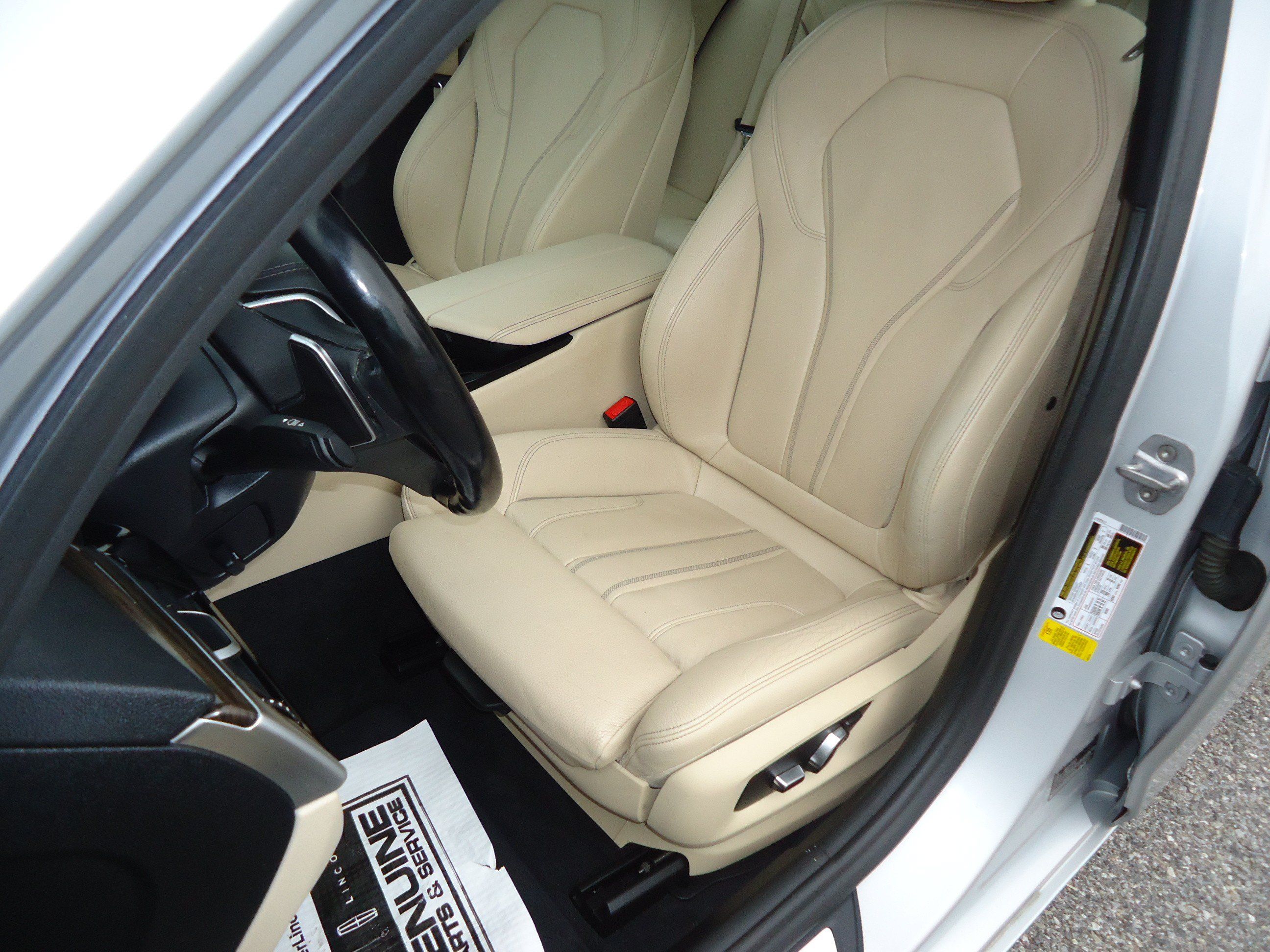 Used 2019 BMW 540i RWD image 25