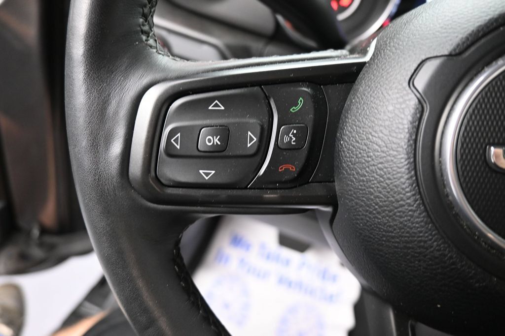 Used 2023 Jeep Wrangler Sport AWD/4WD image 30