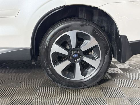 Used 2018 Subaru Forester 2.5i Premium AWD/4WD image 30