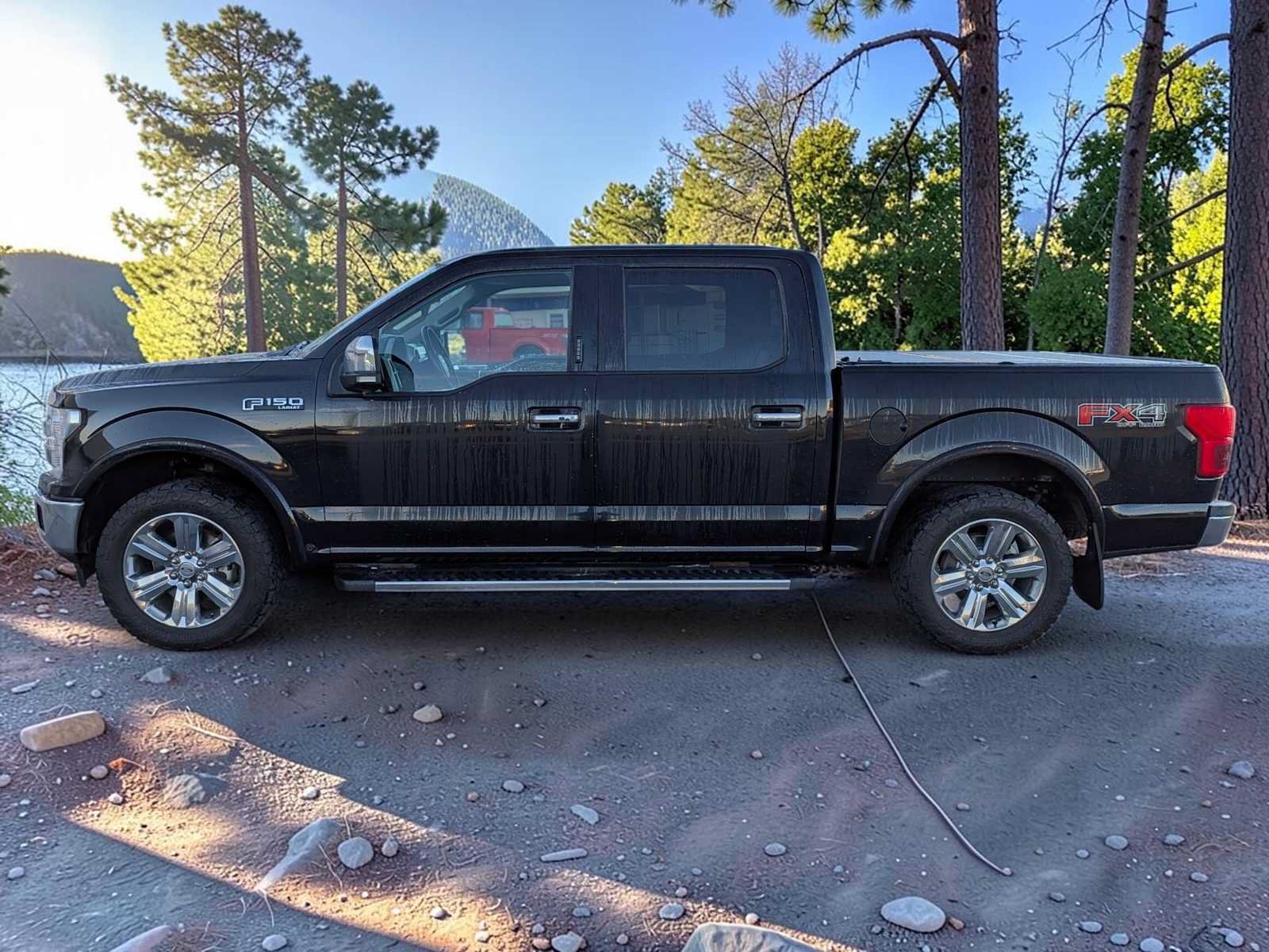 Used 2020 Ford F150 Lariat w/ Equipment Group 502A Luxury AWD/4WD image 3