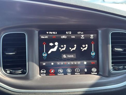 Used 2021 Dodge Charger SXT w/ Driver Convenience Group image 18