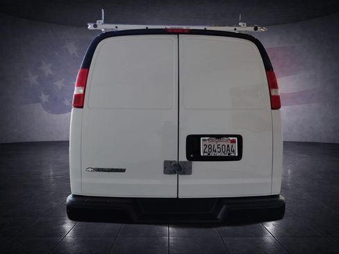 Used 2023 Chevrolet Express 2500 w/ Driver Convenience Package RWD image 4