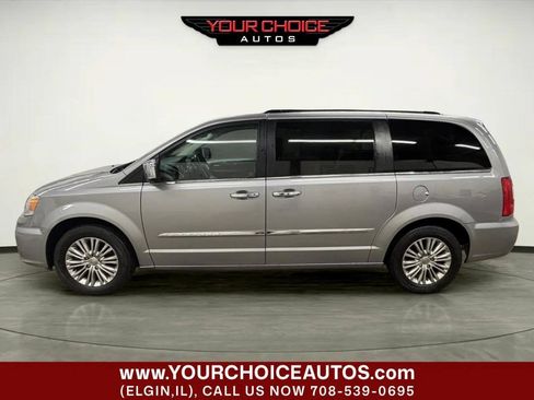 Used 2015 Chrysler Town & Country Touring-L w/ Driver Convenience Group FWD image 2