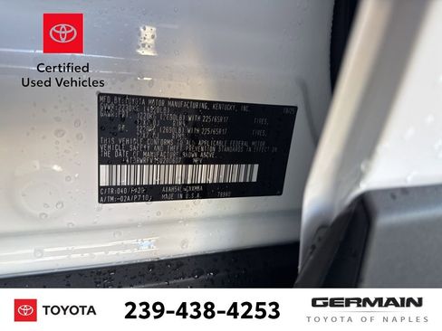 Used 2025 Toyota RAV4 XLE w/ Convenience Package image 23