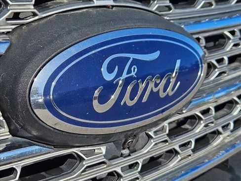 Used 2020 Ford Explorer Limited image 5