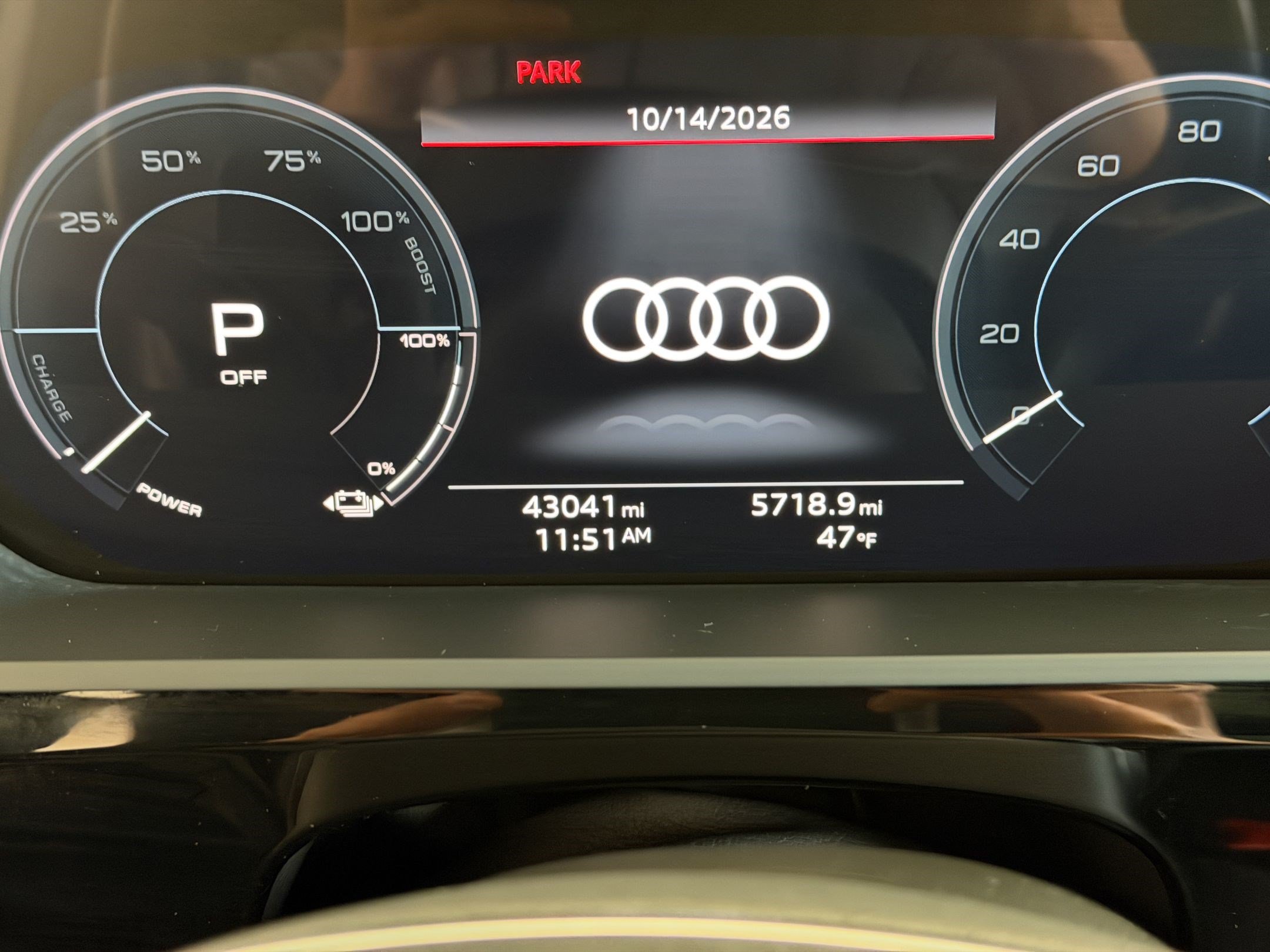 Used 2023 Audi e-tron Premium Plus w/ Premium Plus Package AWD/4WD image 22