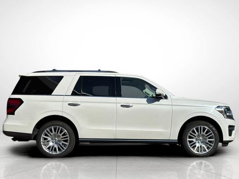 Used 2024 Ford Expedition Limited image 23