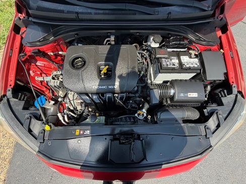 Used 2017 Hyundai Elantra SE w/ SE A/T Tech Package 03 FWD image 24