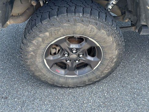 Used 2021 Jeep Gladiator Rubicon AWD/4WD image 13