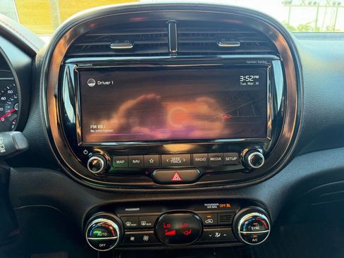 Used 2021 Kia Soul Turbo image 19