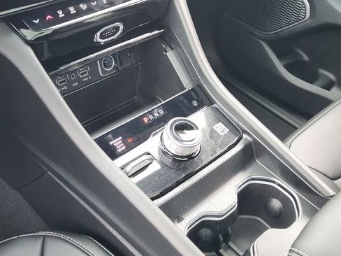 New 2026 Jeep Grand Cherokee Limited image 15