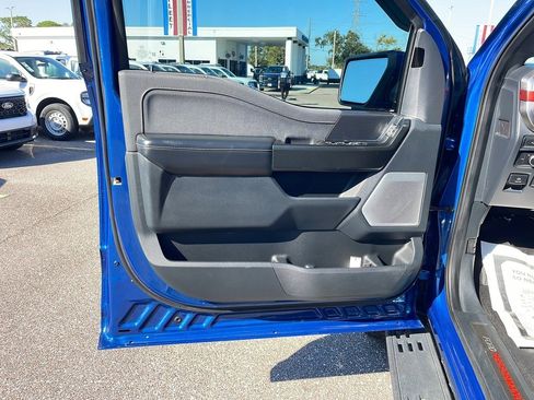 Certified 2022 Ford F150 Raptor w/ Raptor 37 Performance Package image 8