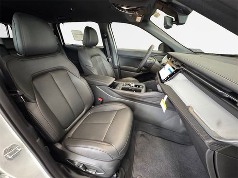 New 2026 Jeep Cherokee Limited image 30