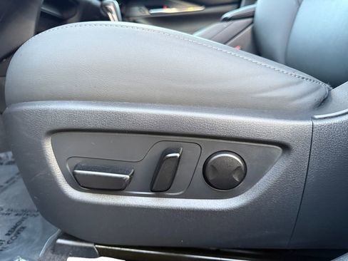 Certified 2025 MAZDA CX-30 AWD 2.5 S w/ Preferred Package image 10