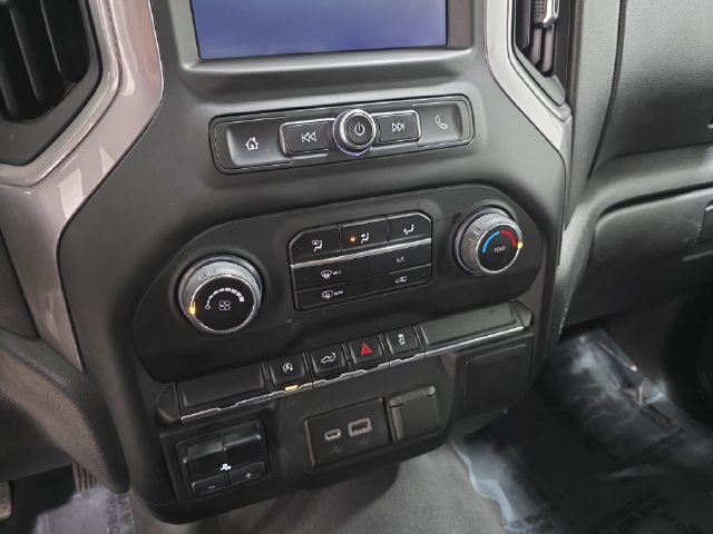 Used 2022 Chevrolet Silverado 1500 Custom AWD/4WD image 24