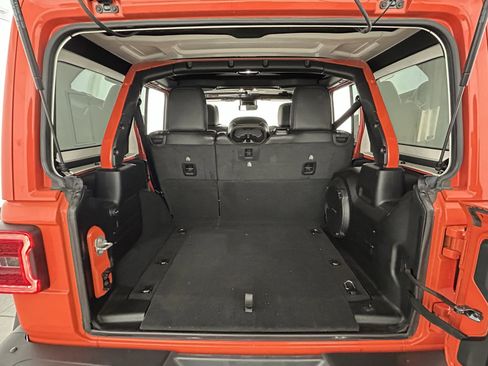 Used 2023 Jeep Wrangler Unlimited Rubicon 392 image 38